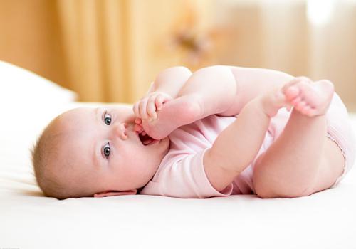 新生儿大便次数多是什么原因 新生儿大便次数多是什么原因导致的