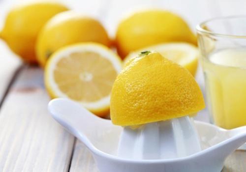 柠檬榨汁可以减肥吗 柠檬汁的减肥效果好吗