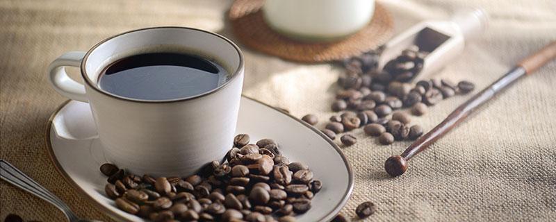 咖啡与酒同喝会怎样 酒和咖啡一起喝会中毒吗