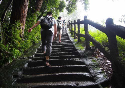 秋季登山的好处 秋天登山的好处