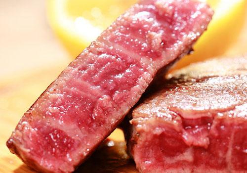 用新鲜牛肉怎么做牛排 牛排如何腌制才嫩