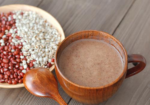 红豆薏米粉能天天喝吗 红豆薏米粉一天喝多少