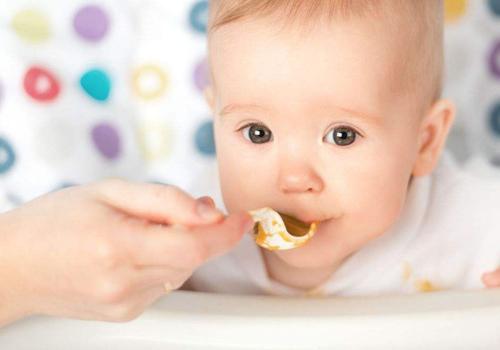 宝宝吃米粉上火吗 如何预防宝宝吃米粉上火