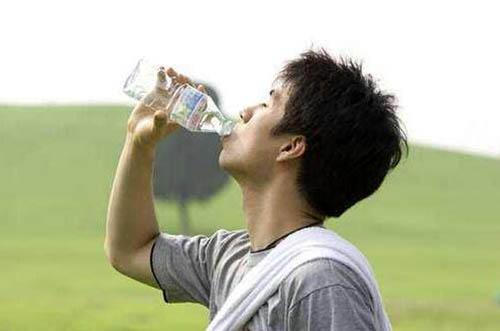 什么时候喝水最好 早上什么时候喝水最好