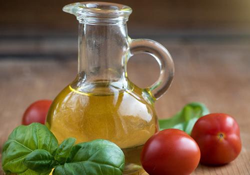 食用橄榄油是植物油吗 吃橄榄油会有什么好处