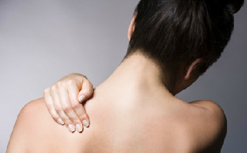 脖子酸痛是什么原因（脖子酸痛是什么原因怎么处理）