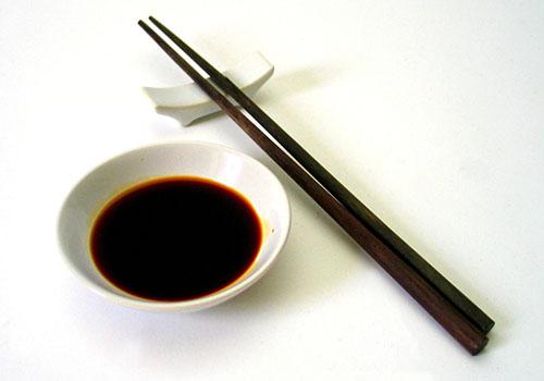 筷子发霉了还能用吗 新的竹筷子发霉了还能用吗
