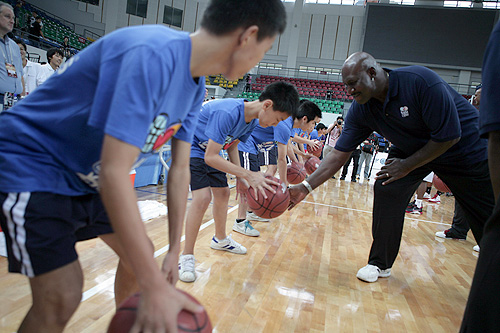 中学生篮球训练方法 中学篮球队训练内容与方法