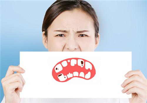 蛀牙会引起慢性咽炎吗 蛀牙会不会引起咽炎