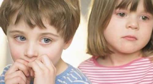 小孩口吃是什么原因 小孩子口吃是什么原因