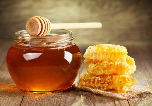 葛根和蜂蜜能一起喝吗（葛根与蜂蜜可以一起泡的吃吗的功效与作用）