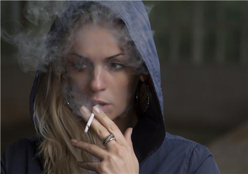 抽烟的危害有哪些 年青人抽烟的危害有哪些