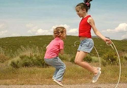 跳绳对孩子有什么好处 跳绳对孩子有什么好处和作用