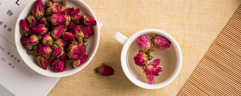 玫瑰花茶和什么搭配好 玫瑰花泡水喝有什么好处