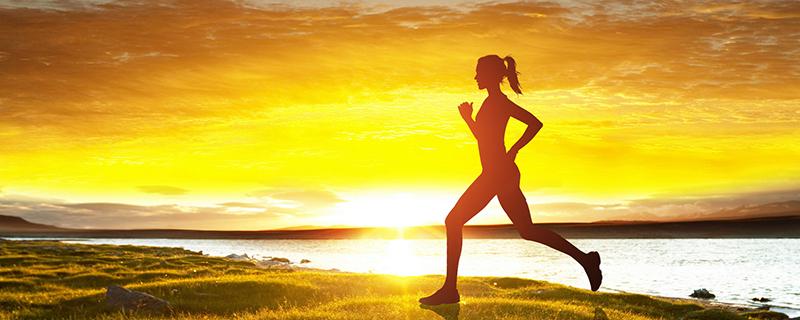早上空腹跑步对身体好吗（早起空腹跑步对身体有好处吗?）