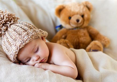 宝宝错误的睡姿有什么影响（宝宝错误的睡姿有什么影响吗）