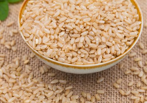 糙米用热水温水还是凉水泡 糙米这么做才好吃
