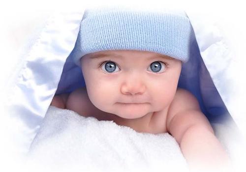 新生儿吐奶从鼻子出来怎么清理 婴儿吐奶从鼻子出来怎么办