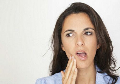 经期口腔溃疡是什么原因