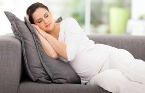 怀孕五个月爱睡觉怎么回事（怀孕5个月老睡觉好吗）