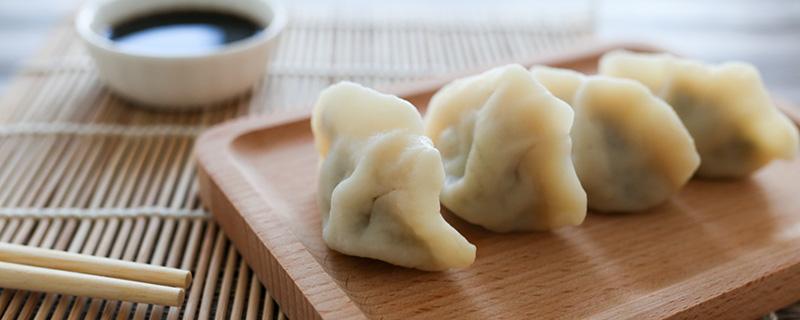 冬至吃饺子还是立冬吃饺子（到底冬至吃饺子还是立冬吃饺子）