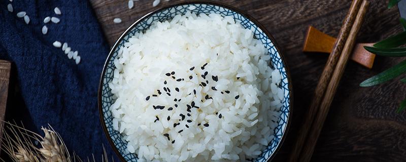 电饭煲糙米饭怎么做 糙米饭电饭煲煮多久