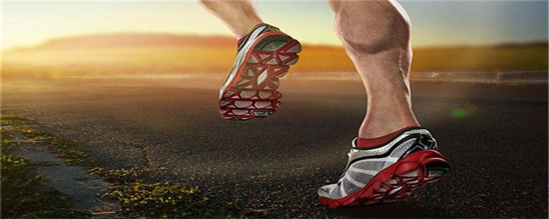 腿部肌肉酸痛能参加长跑么 大腿肌肉酸痛可以慢跑吗