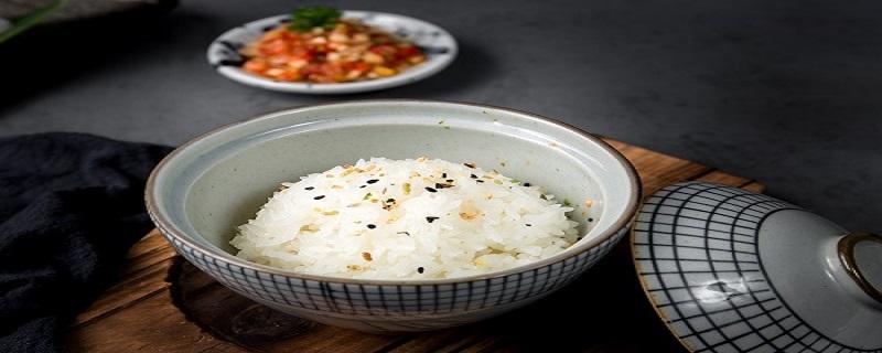 糙米可以用热水煮吗 米饭蒸好吃还是煮好吃