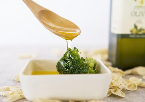 食用橄榄油可以减肥吗 橄榄油减肥怎么吃最好