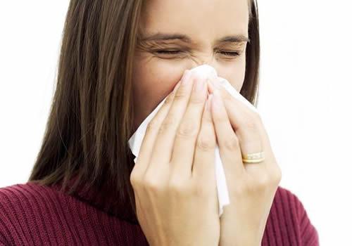 有鼻炎的人容易感冒吗 为什么有鼻炎的人容易感冒