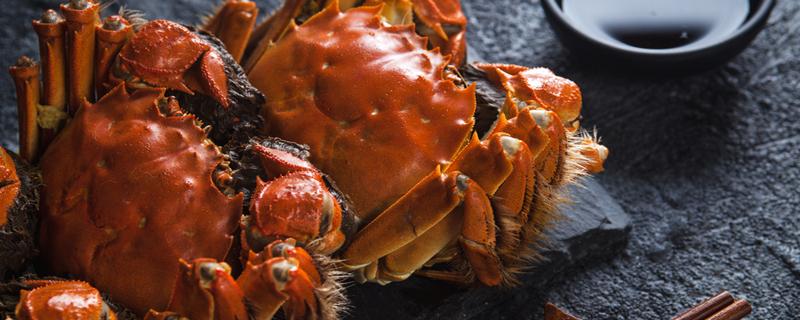 为什么螃蟹煮熟了就变成了红色 为什么螃蟹煮熟了就变成了红色文字解释