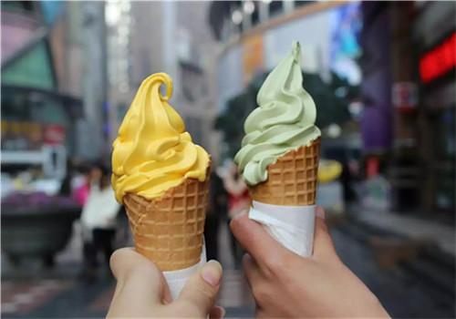 夏天吃冰淇淋会胖吗 三伏天哪些人不宜吃冰淇淋