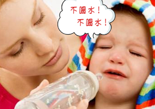 宝宝不爱喝水怎么办（10个月宝宝不爱喝水怎么办）