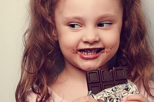 儿童吃巧克力注意事项 如何让孩子健康吃巧克力