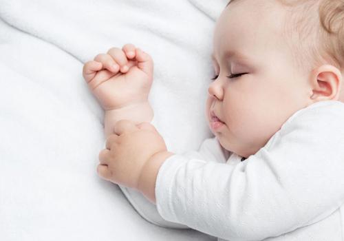 宝宝睡觉为什么会流口水 小孩为什么睡觉会流口水?