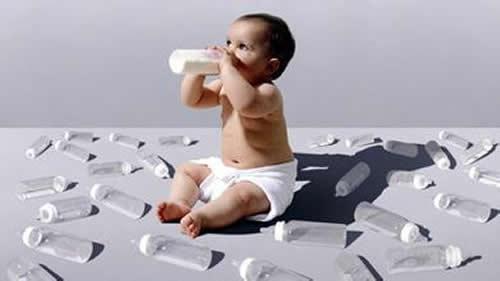 人工喂养的宝宝需要补钙吗（母乳喂养,大人吃的钙能补到婴儿吗）