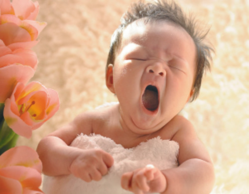 新生儿打喷嚏是怎么回事 新生儿打喷嚏是什么原因