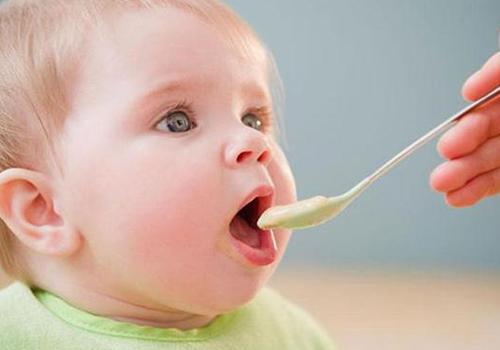 宝宝的辅食如何添加，7~24月龄宝宝辅食添加的所有问题，看这篇就够了！