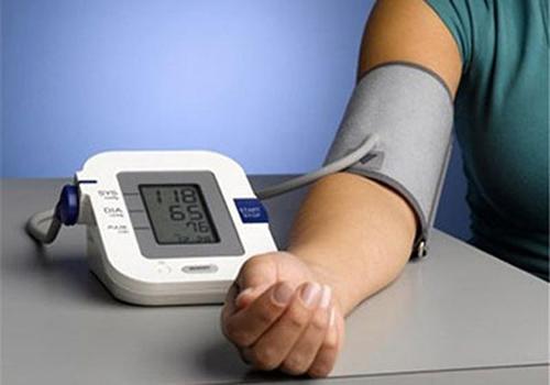 高血压是什么原因引起的 下血压高是什么原因