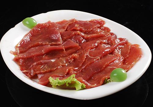 阴囊湿疹可以吃牛肉吗 阴囊潮湿可以吃牛肉吗