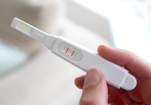 宫外孕能用验孕棒测出来吗 宫外孕能用验孕试纸测出来吗