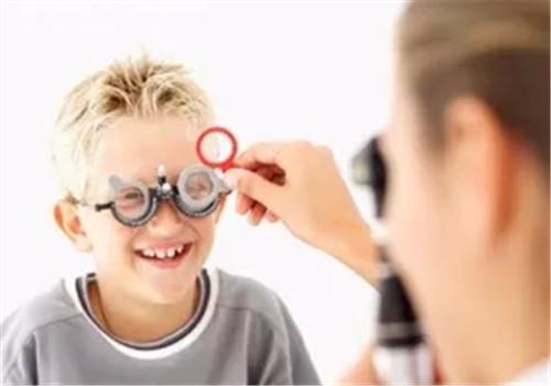儿童近视眼怎么恢复视力（8岁儿童近视眼怎么恢复视力）
