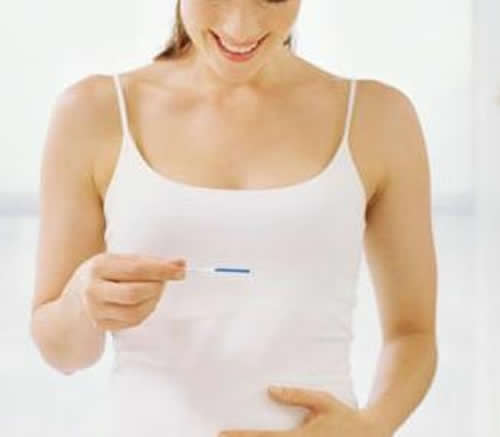 怀孕多久能用试纸测出来（同房后怀孕多久能用试纸测出来）
