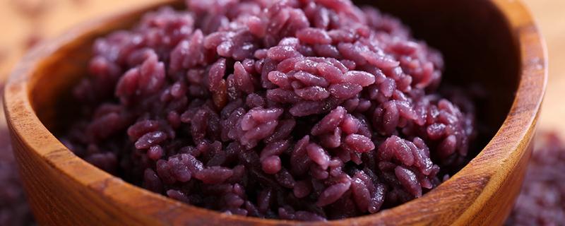 100g紫米饭的热量是多少 糙米和紫米哪个热量高