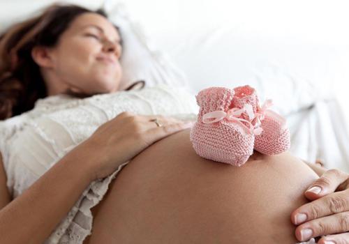 多囊卵巢月经正常可以怀孕吗（多囊卵巢月经正常能怀孕吗）