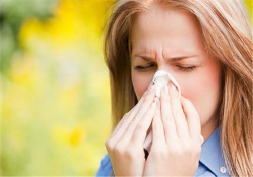 过敏性鼻炎的症状表现 过敏性鼻炎鼻炎的症状都有哪些表现
