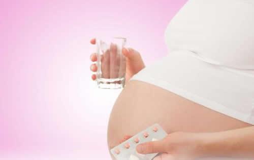 吃孕酮片对胎儿有没影响（孕期吃孕酮片对孩子有没有什么影响）