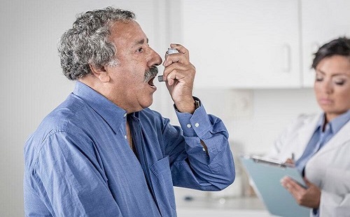 老人哮喘怎么办 老人哮喘怎么办岁数大了哮喘怎么办