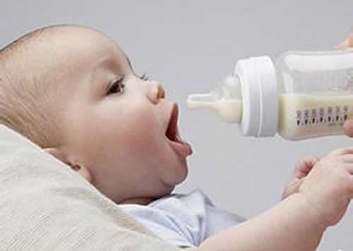 母乳和奶粉能一起吃吗 母乳和奶粉能一起吃吗?