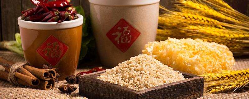糙米和小米同煮的功效 糙米小米粥的好处有哪些